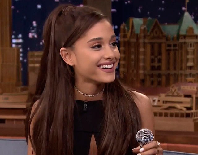 Ariana Grande imita a Céline Dion en el programa de Jimmy Fallon