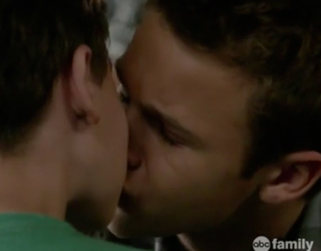 'The Fosters' muestra el primer beso gay en TV entre chicos de 13 años