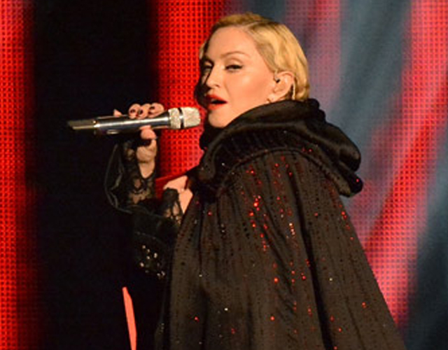 Emporio Armani culpa a Madonna de su caída en los BRITs