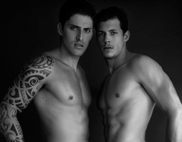 Modelos brasileños desnudos en tributo a Gianni Versace