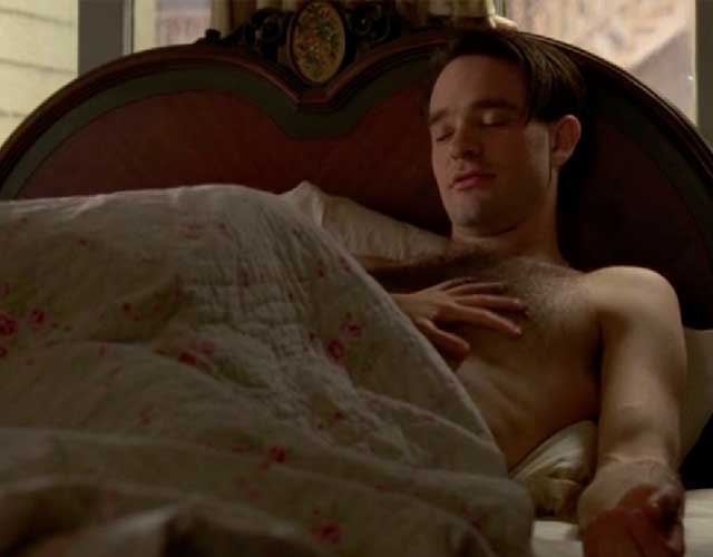 Charlie Cox desnudo