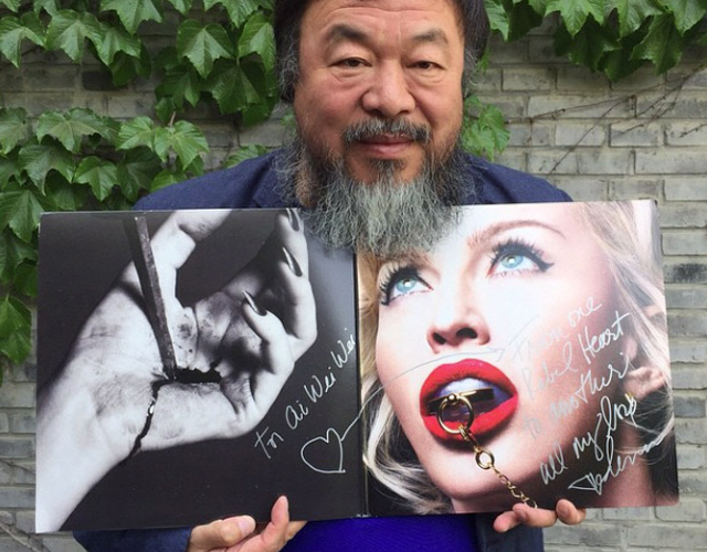 El activista chino Ai Weiwei apoya a Madonna