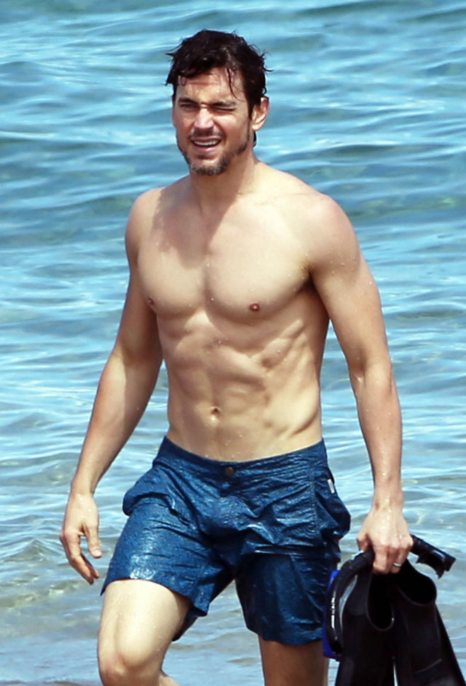 Matt Bomer sin camiseta y muy cariñoso con su marido