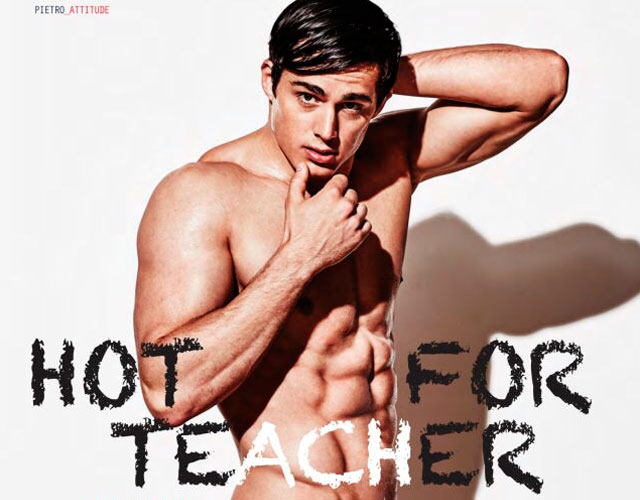 Pietro Boselli desnudo en Attitude, el profesor y su vara para niños malos