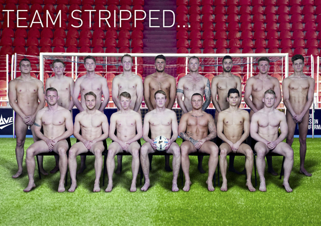 El equipo de fútbol de Darlington, totalmente desnudo para una revista