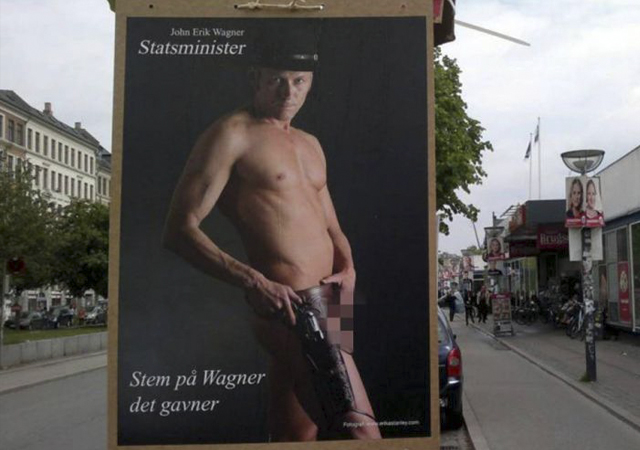 Un político danés lanza una campaña electoral desnudo