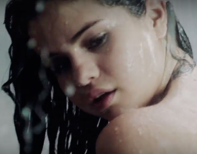 Vídeo de 'Good For You' de Selena Gómez desnuda