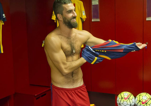 Las mejores fotos de Arda Turan desnudo, nuevo fichaje del Barça