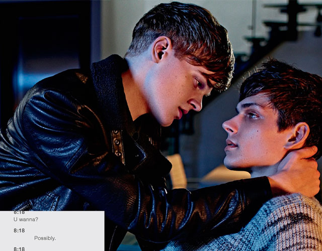 Parejas homosexuales en los nuevos anuncios de Calvin Klein
