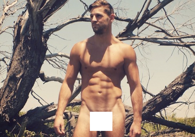 El jugador de rugby Luke Casey, desnudo en sus fotos como modelo