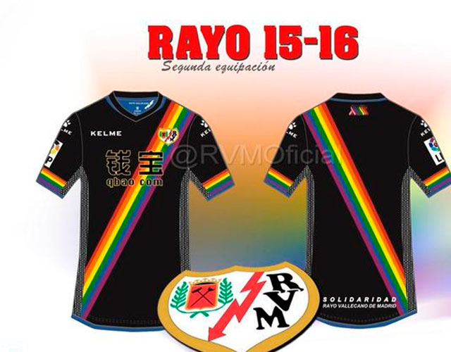 La camiseta del Rayo Vallecano con la bandera arcoíris
