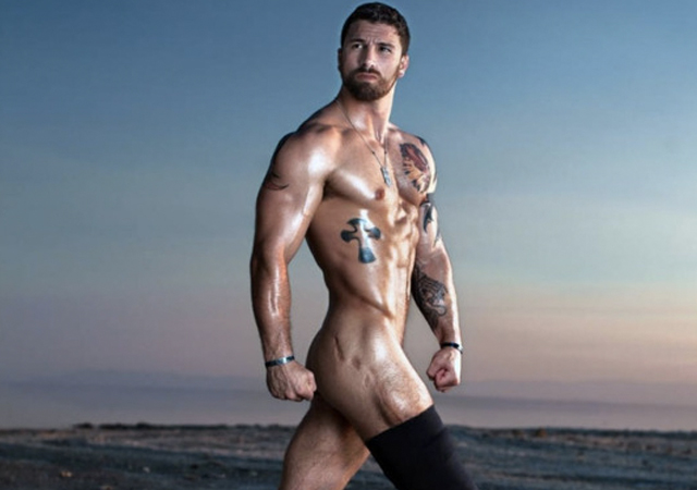 Veteranos de guerra desnudos para Michael Stokes