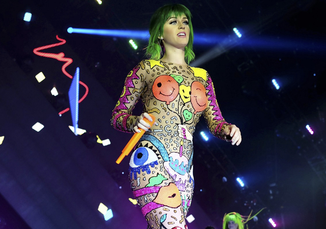 Katy Perry prepara nueva película sobre su 'Prismatic Tour'