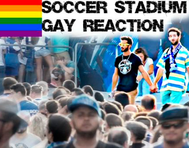 Pareja gay fútbol estadio