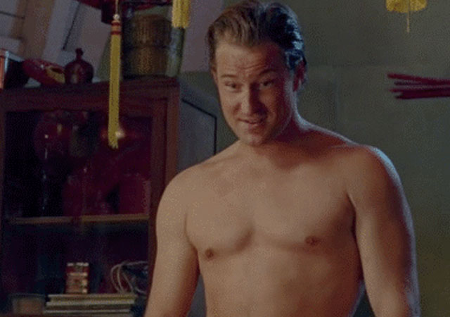 El actor Roscoe Leijen, desnudo y tocándose en la serie 'LelleBelle'