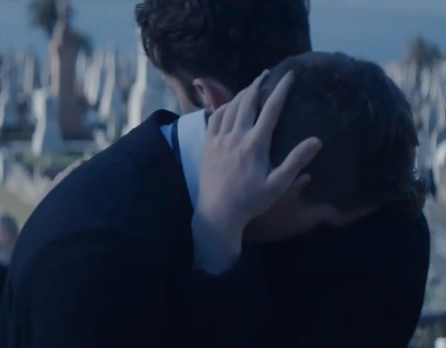 Trágico final para la historia de amor gay de Troye Sivan en el vídeo de 'Talk Me Down'