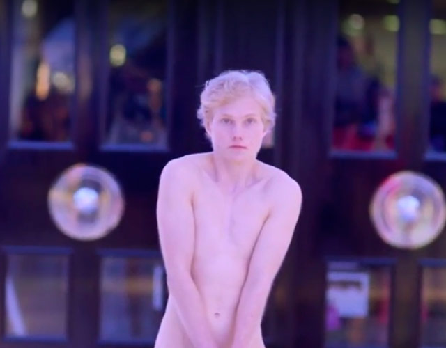 Un hombre transexual desnudo protagoniza el vídeo de Will Young para 'Brave Man'