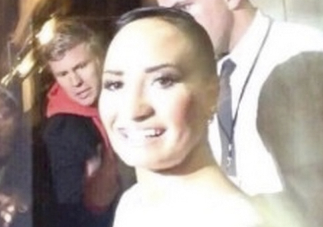 Demi Lovato vuelve a engañar a sus fans con entradas falsas