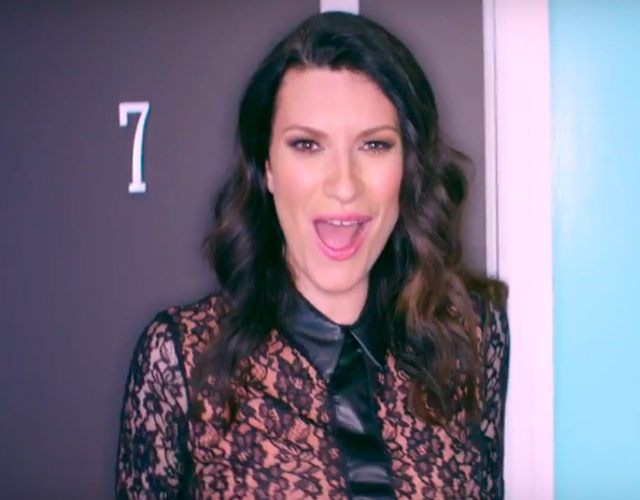 Laura Pausini estrena vídeo para 'En La Puerta De Al Lado'