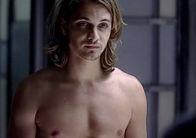 Las mejores fotos de Luke Grimes desnudo