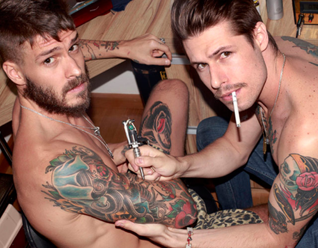 Los tatuajes vuelven a los hombres gays, según un líder espiritual
