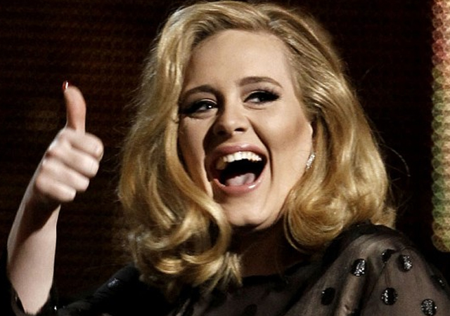 Adele supera el récord de PSY en Youtube