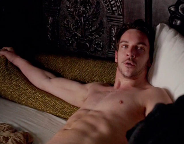 Jonathan Rhys-Meyers desnudo