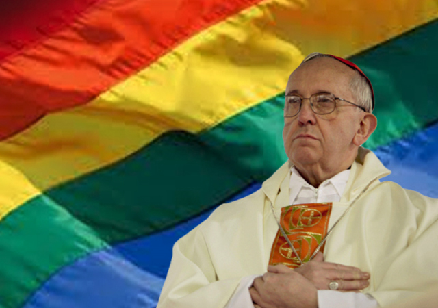 El Papa pide a los católicos que acepten al colectivo LGBT