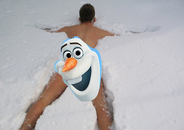 Desnudarse en la nieve es el nuevo viral de moda
