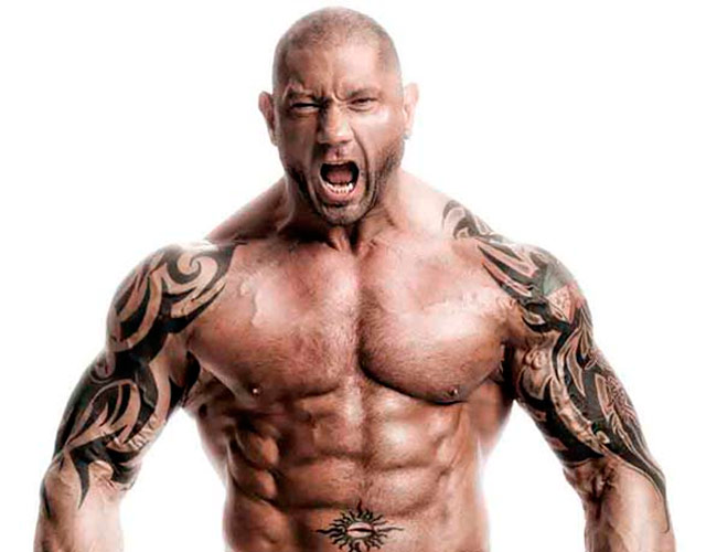 Batista desnudo: el actor responde al homófobo de Pacquiao
