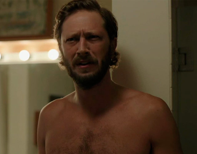 Ebon Moss-Bachrach desnudo integral en 'Girls'