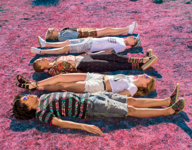 Moda gay festivalera: llega la Coachella Collection de H&M