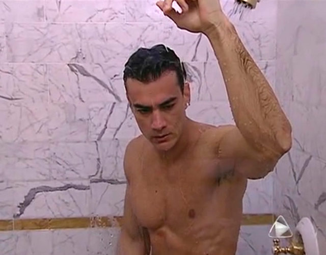 La foto de David Zepeda desnudo borrada de Instagram