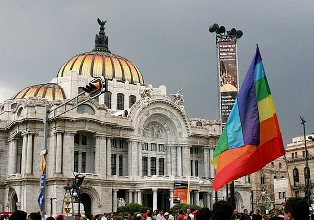 El presidente de Mexico promete el matrimonio gay en todo el país