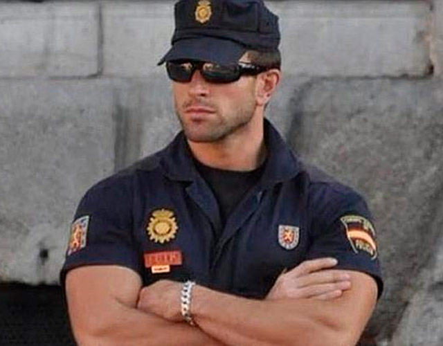 Policía sexy prohibido