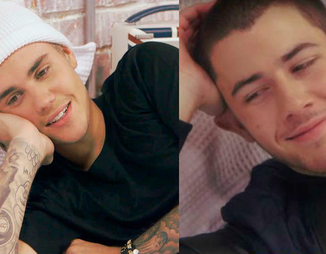 Justin Bieber y Nick Jonas juntos en la cama en la parodia de 'Famous' de Kanye West