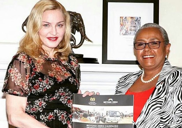 Madonna viaja a Kenia con una campaña solidaria