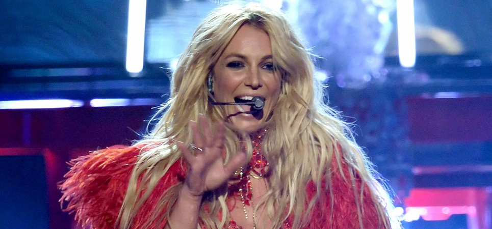 Britney Spears debuta en España en el número 2 con 'Glory'