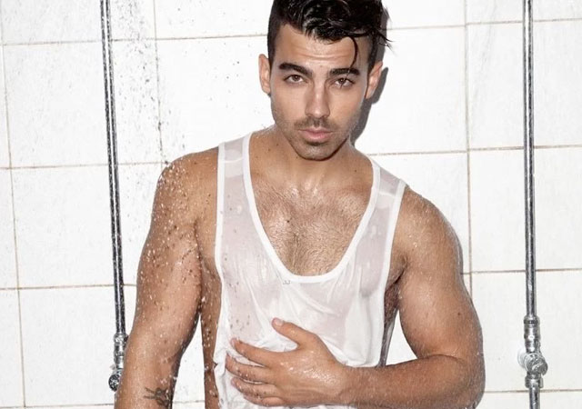 Las fotos más calientes de Joe Jonas mojado 