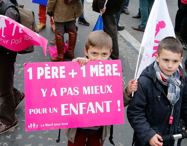 Manifestación homófoba en París contra el matrimonio igualitario