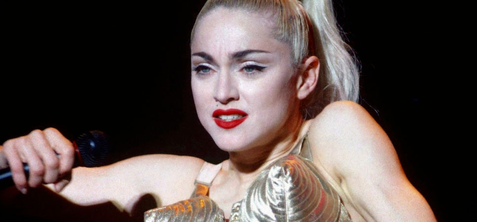 Madonna visita sus archivos para ¿relanzar el Blond Ambition Tour?