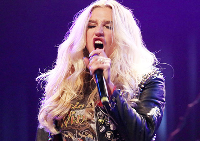 Kesha trabaja con Ryan Tedder y el equipo que hizo 'Glory' de Britney Spears