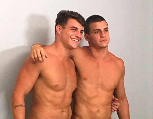 Antônio y Manoel, los gemelos brasileños de GHVIP, desnudos y empalmados en el jacuzzi