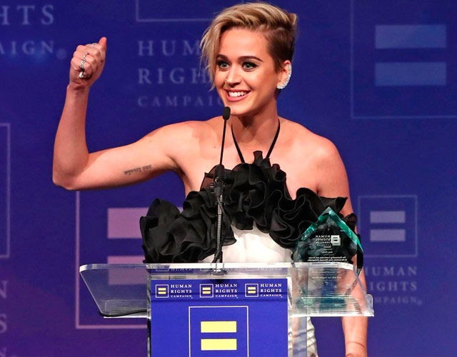Katy Perry, bisexual, habla de su pasado religioso: "me enseñaron a temer a los gays"