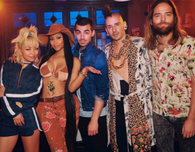 Nicki Minaj estrena 'Kissing Strangers' con DNCE y vídeo para 'Run Up' con Major Lazer