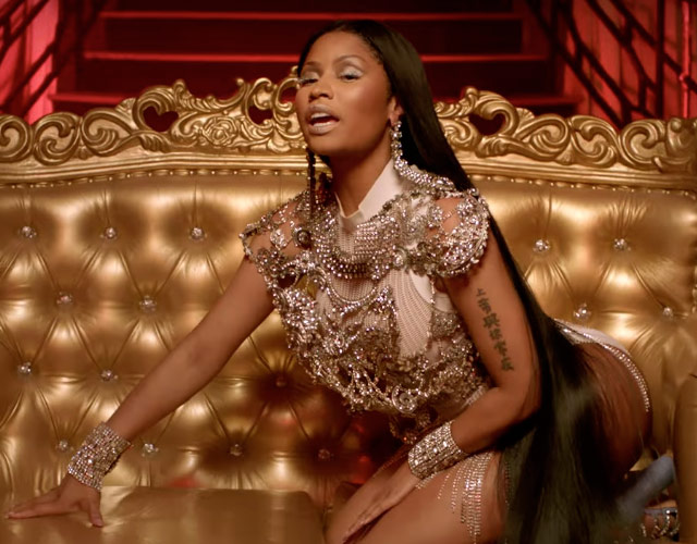 Nicki Minaj estrena vídeo para 'Regret In Your Tears' y 'Light My Body Up'