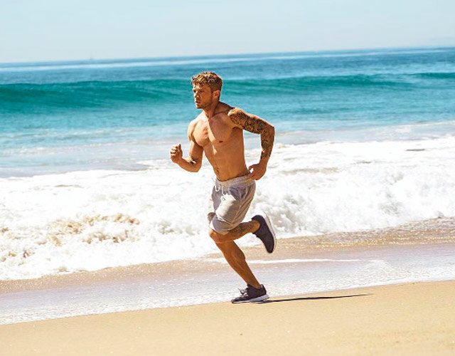 Ryan Phillippe desnudo en Men's Fitness