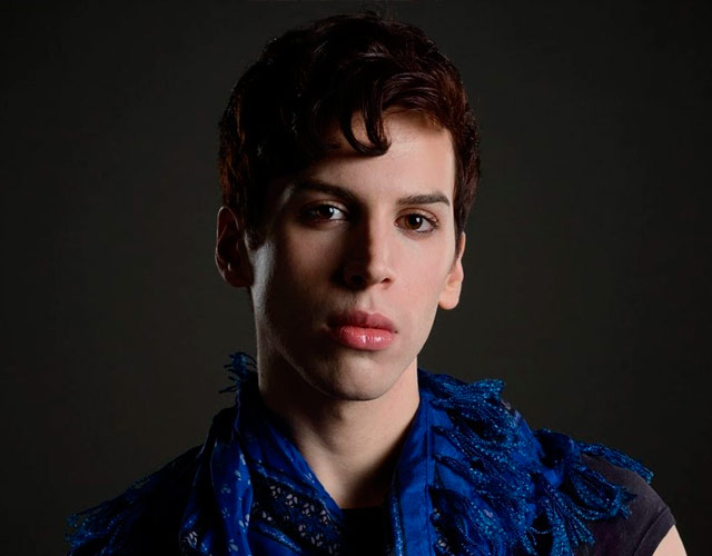 El actor de 'Orphan Black' Jordan Gavaris sale del armario