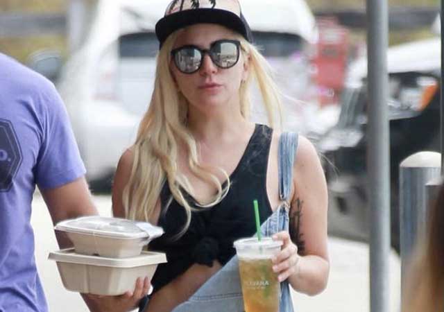 Lady Gaga diseña bebidas de Starbucks para su fundación LGBT