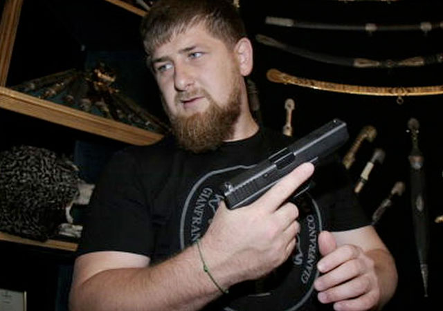 El líder de Chechenia habla con HBO: "Las familias deben matar a sus familiares gays"